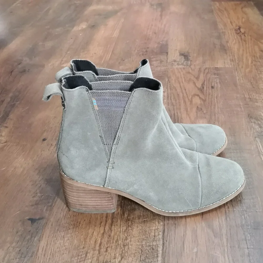 Toms Esme Suede Elastic Side Olive Green‎ Ankle Boots Women's Size 8.5